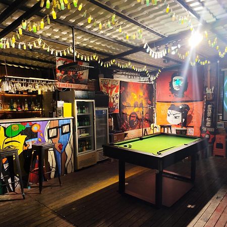 Showbiz Hostel Yangshuo Exterior foto