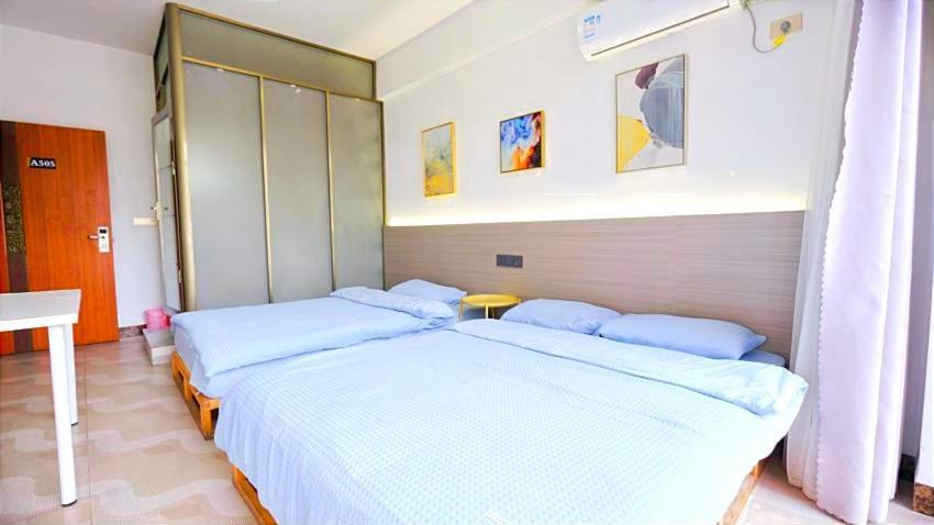 Showbiz Hostel Yangshuo Exterior foto