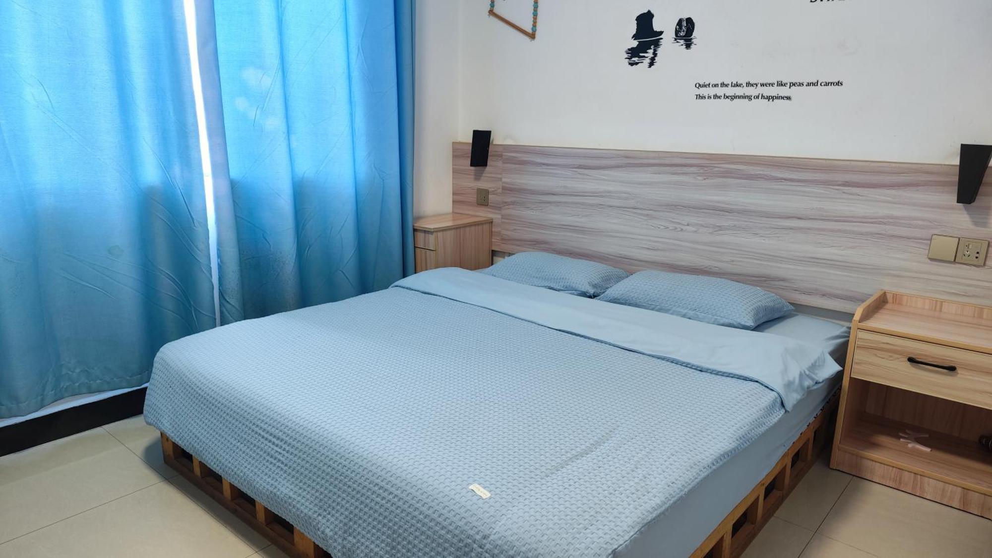 Showbiz Hostel Yangshuo Exterior foto