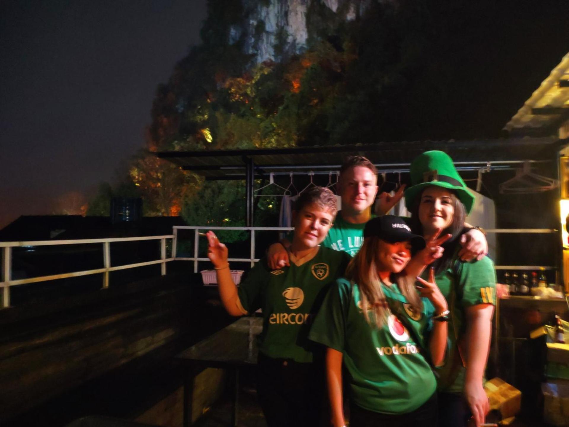 Showbiz Hostel Yangshuo Exterior foto
